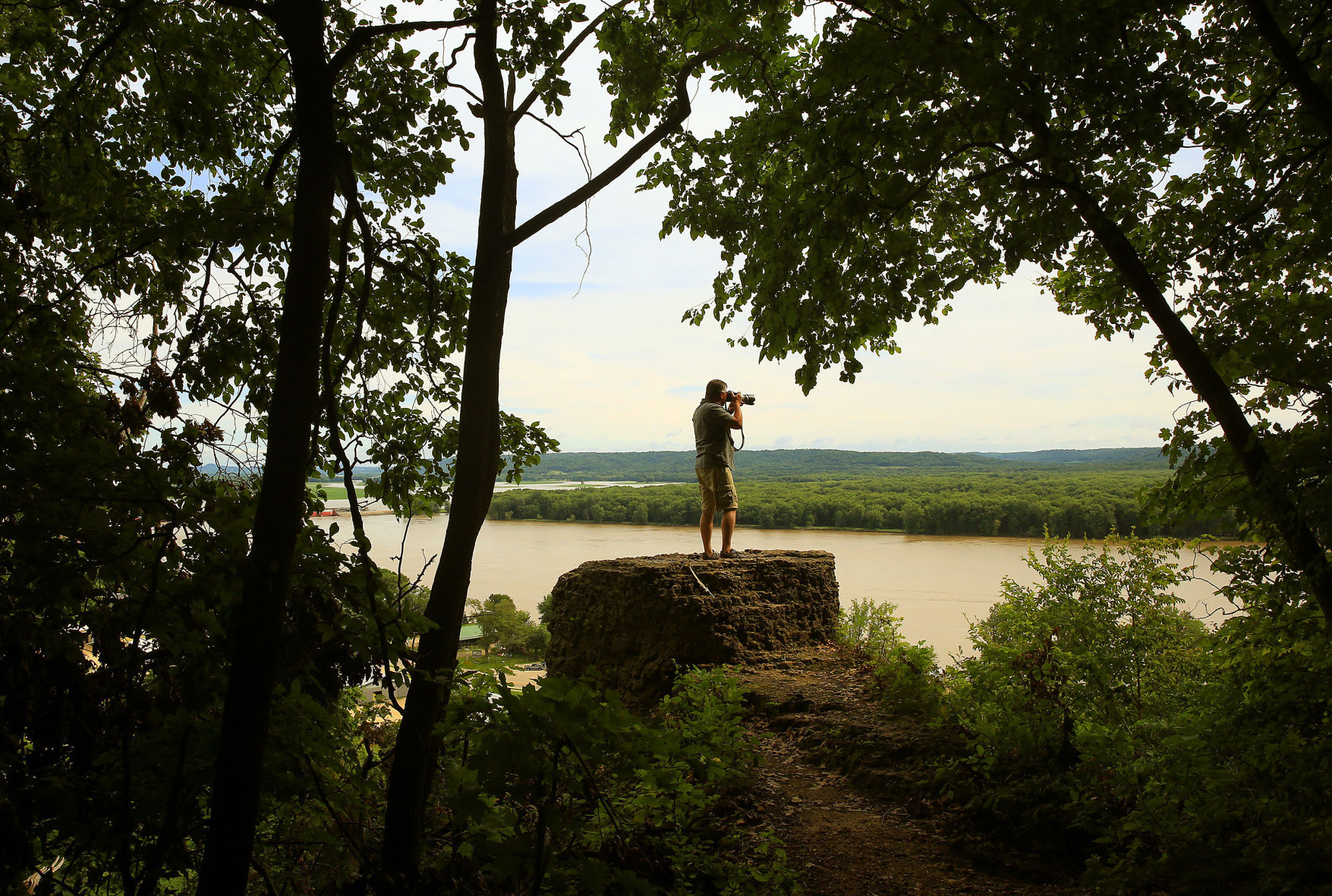 THE GREAT RIVER-0573